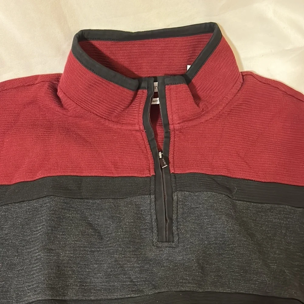 Calvin Klein Men’s Large Red Gray Quarter Zip Pull Over Long Sleeve Cotton Shirt
